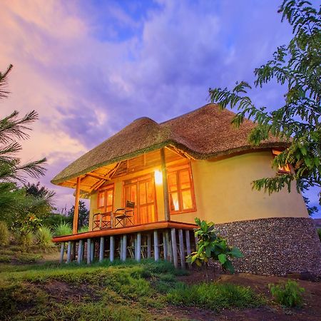 Wild Tracks Overland Camp Kasese Exterior foto